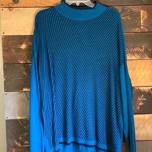 Stripped sweater top with black stripes